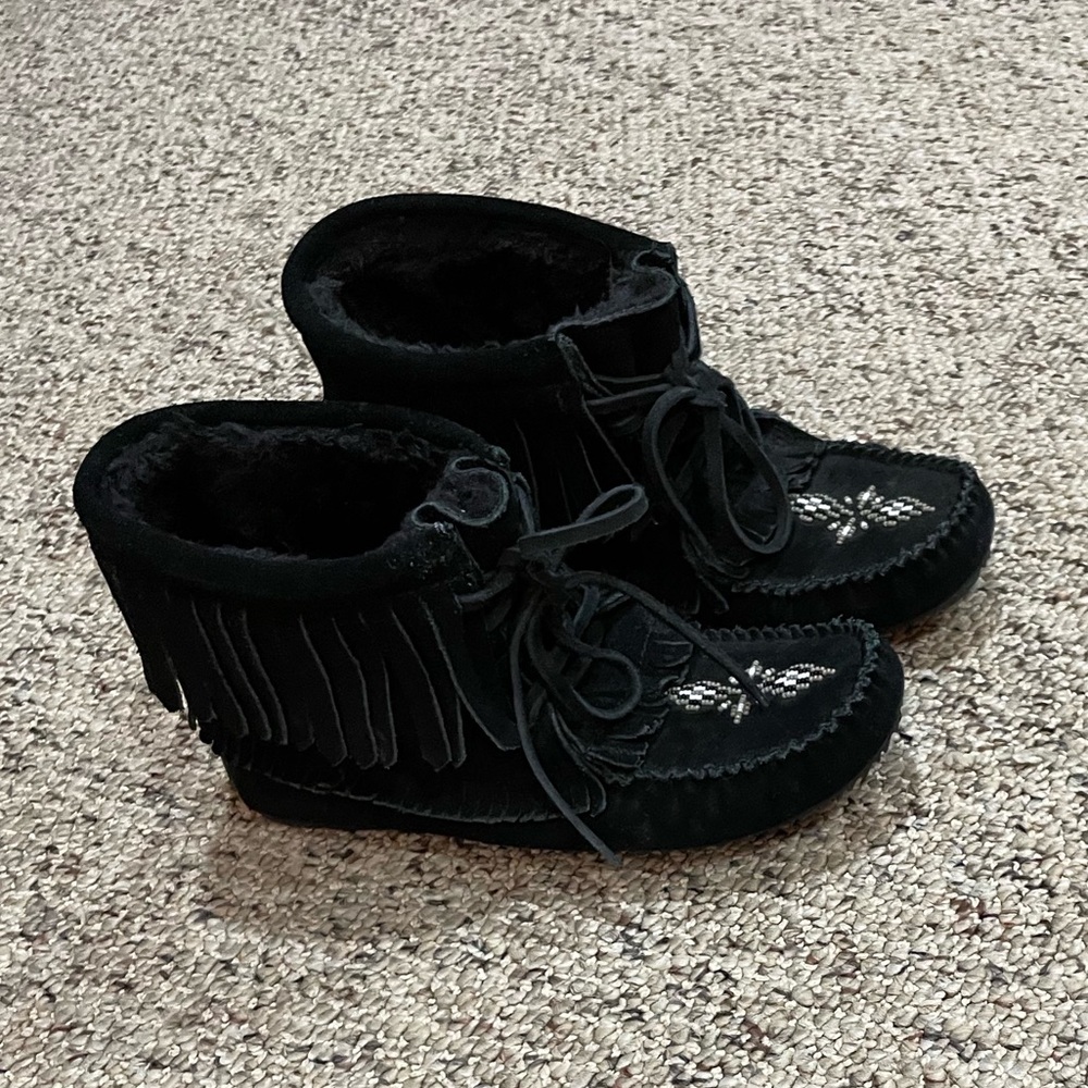 Manitobah Mukluks Mocassins